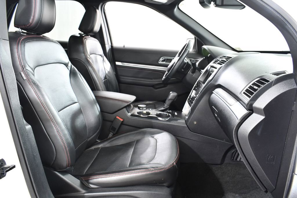 Used 2018 Ford Explorer Sport AWD/4WD image 10