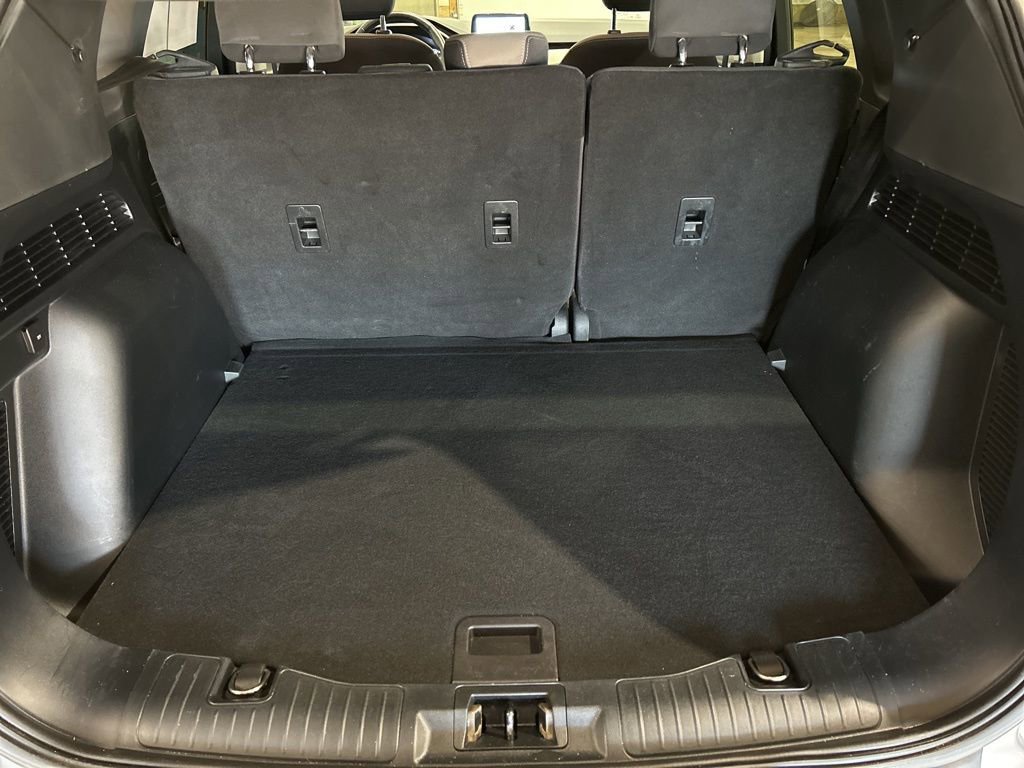 Used 2021 Ford Escape SE w/ Cold Weather Package image 10