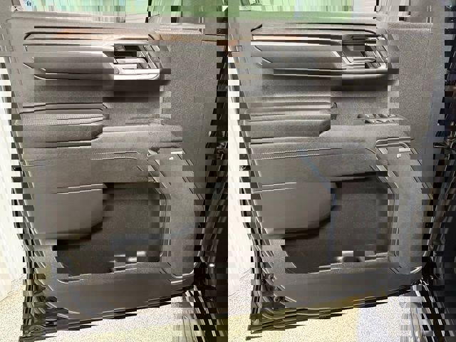 Used 2023 GMC Sierra 1500 SLT w/ SLT Premium Package image 15