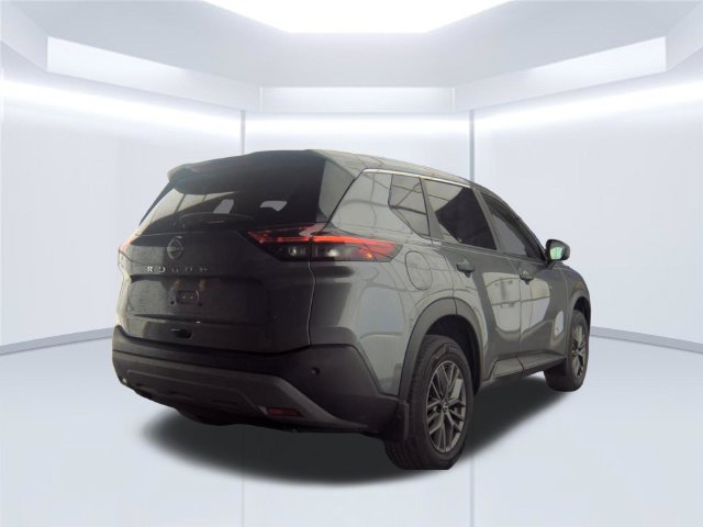 Used 2023 Nissan Rogue S FWD image 2