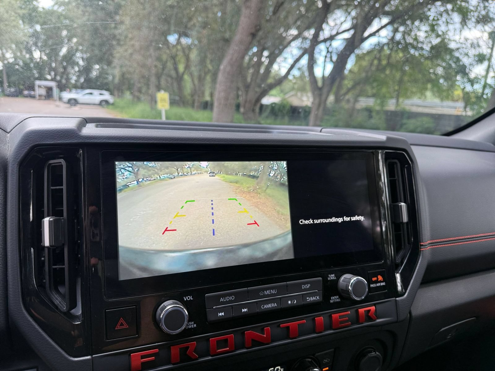 Used 2026 Nissan Frontier PRO-4X AWD/4WD image 16