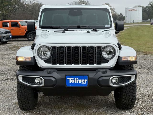 New 2026 Jeep Gladiator Sport image 3