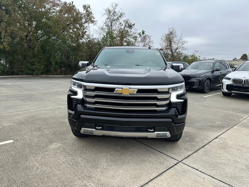 Used 2023 Chevrolet Silverado 1500 High Country w/ Z71 Off-Road Package image 2