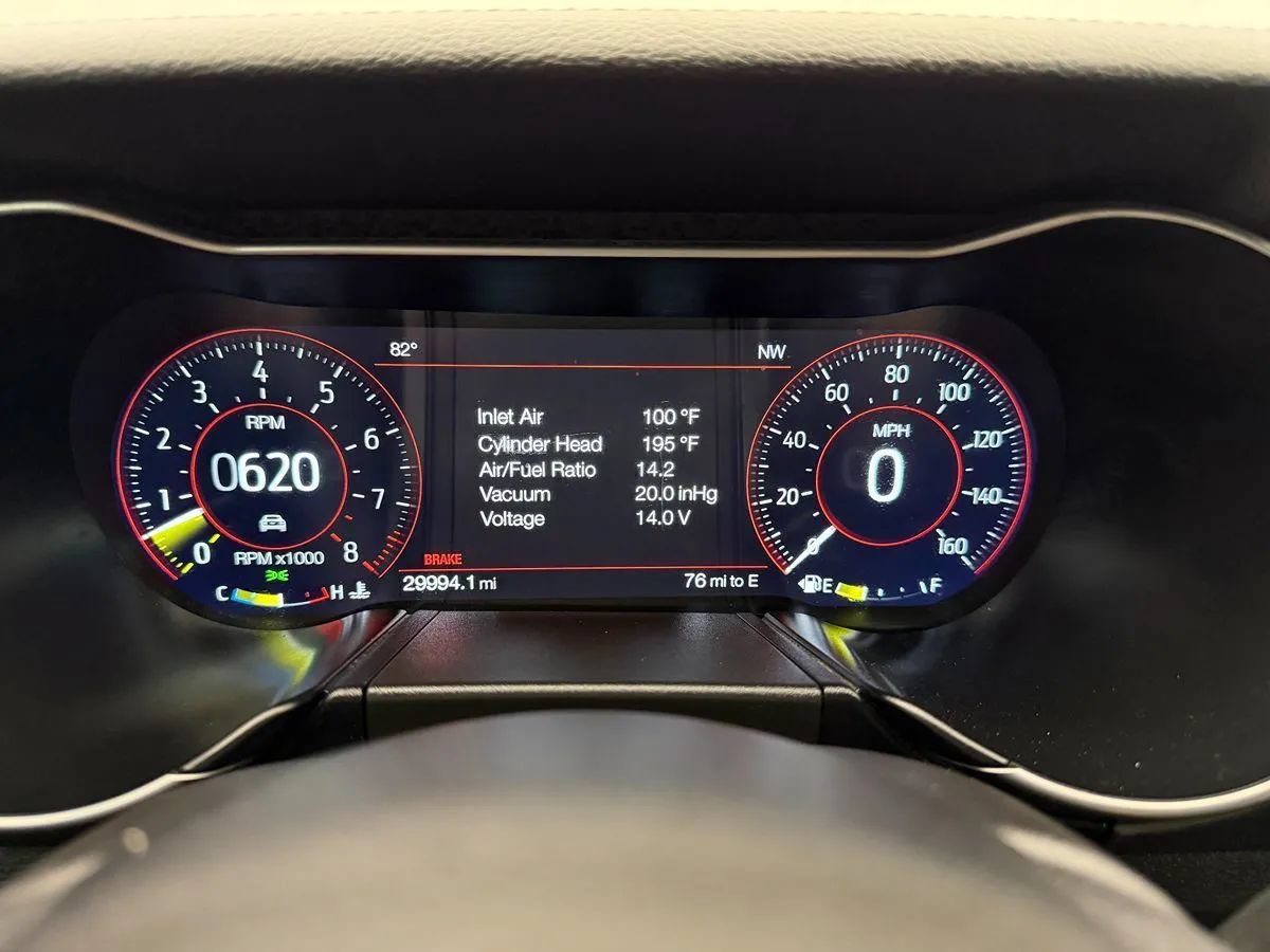 Used 2018 Ford Mustang GT Premium w/ GT Performance Package RWD image 13