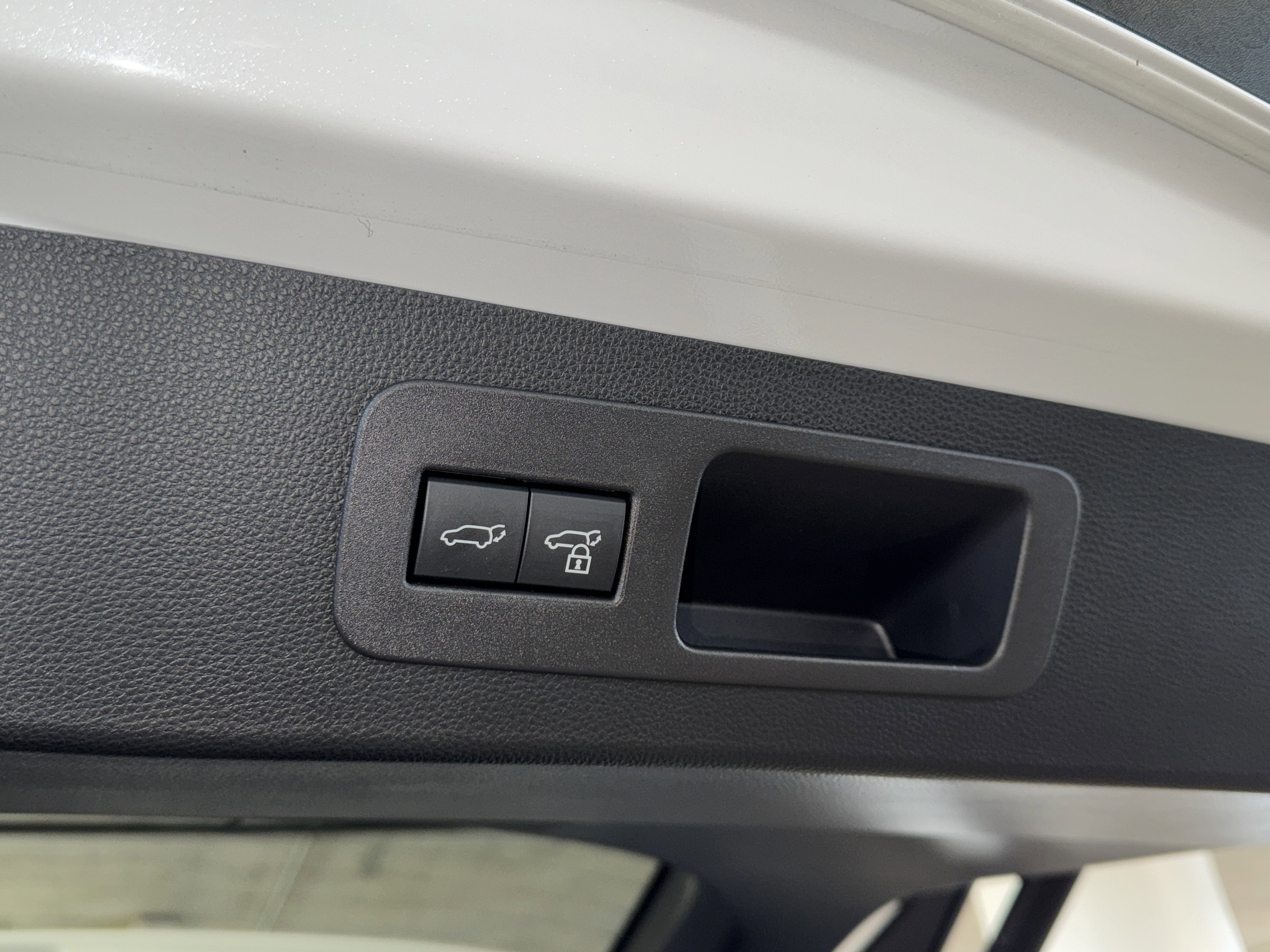 Used 2024 Lexus LX 600 F Sport image 15