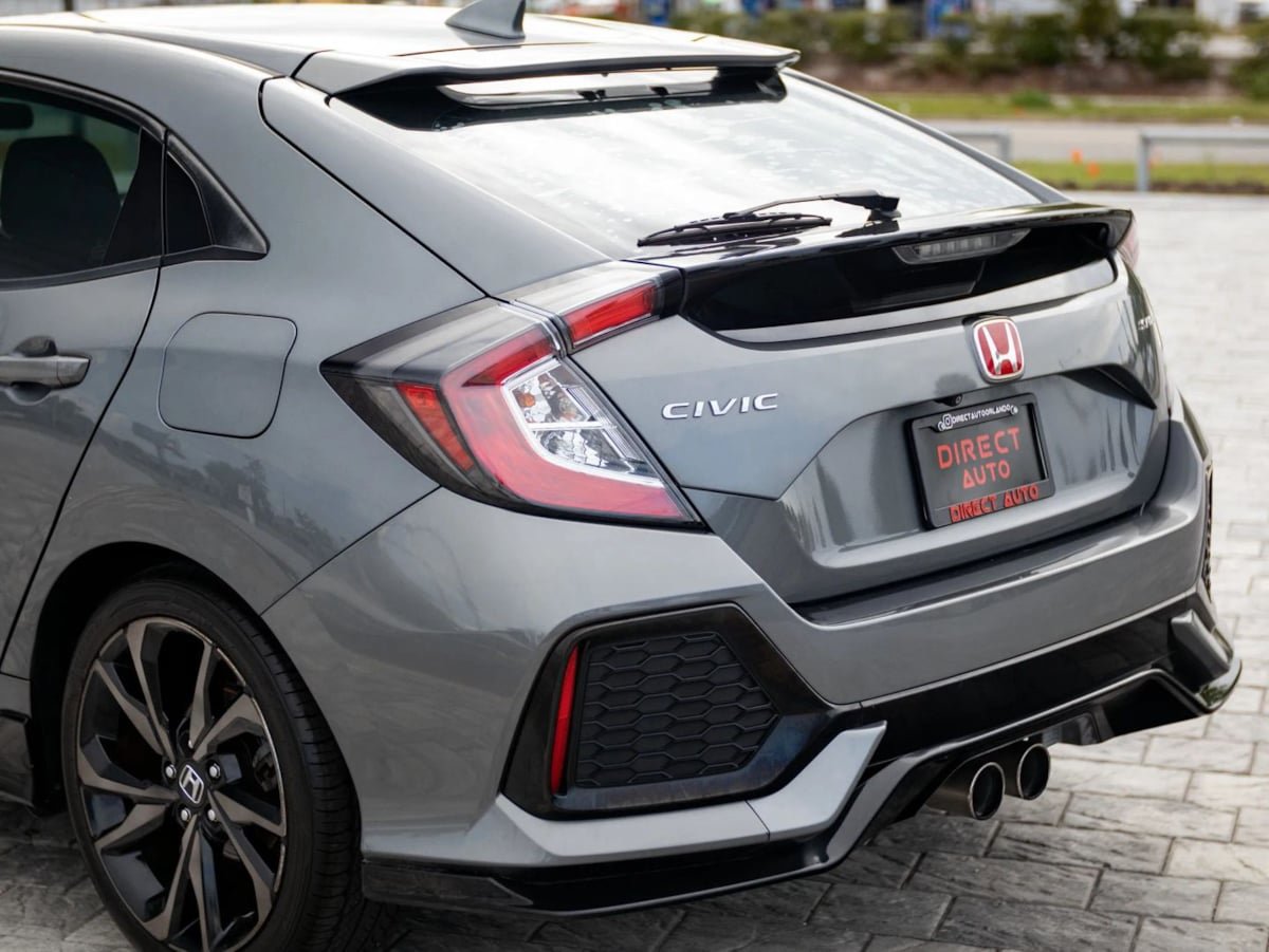 Used 2017 Honda Civic Sport image 11