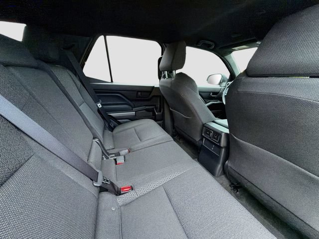Used 2025 Toyota 4Runner SR5 AWD/4WD image 27