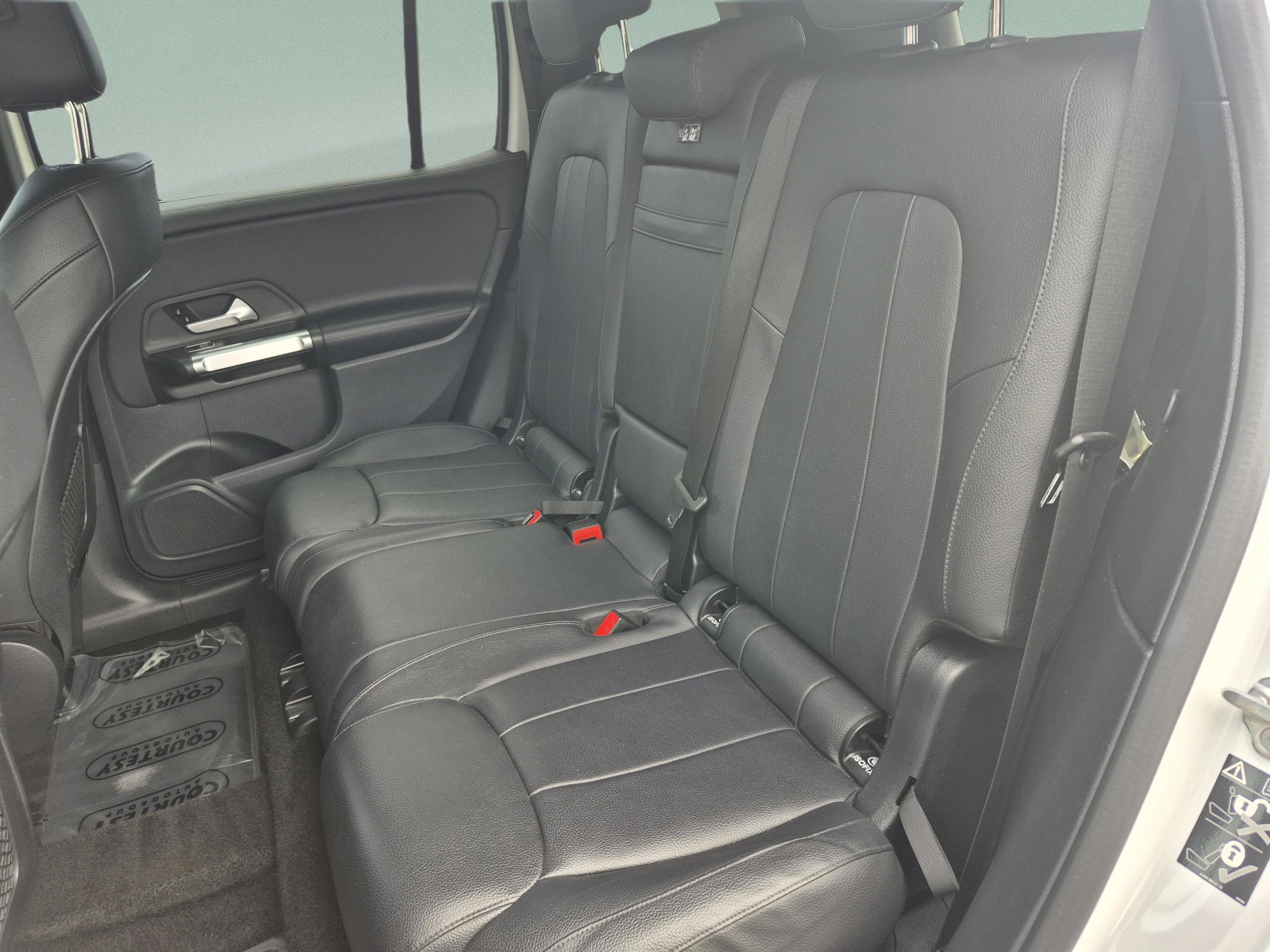 Used 2022 Mercedes-Benz GLB 250 image 19