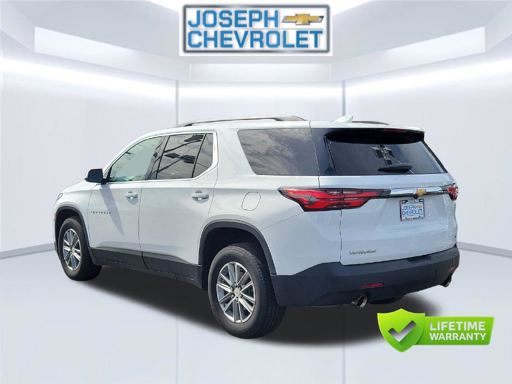 Used 2023 Chevrolet Traverse LT FWD image 5