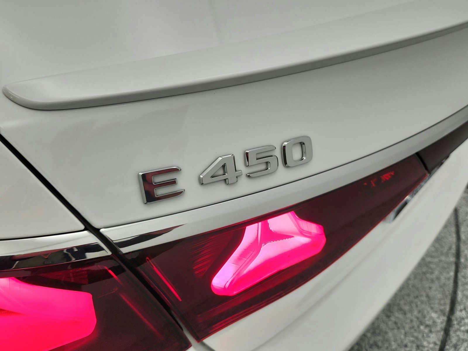 New 2026 Mercedes-Benz E 450 4MATIC Sedan image 17