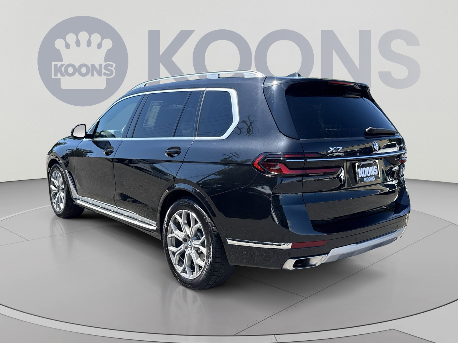 Used 2023 BMW X7 xDrive40i w/ Premium Package AWD/4WD image 4