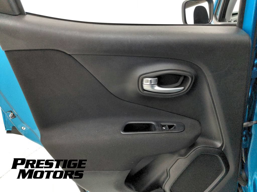 Used 2020 Jeep Renegade Sport w/ Sport Appearance Group AWD/4WD image 26