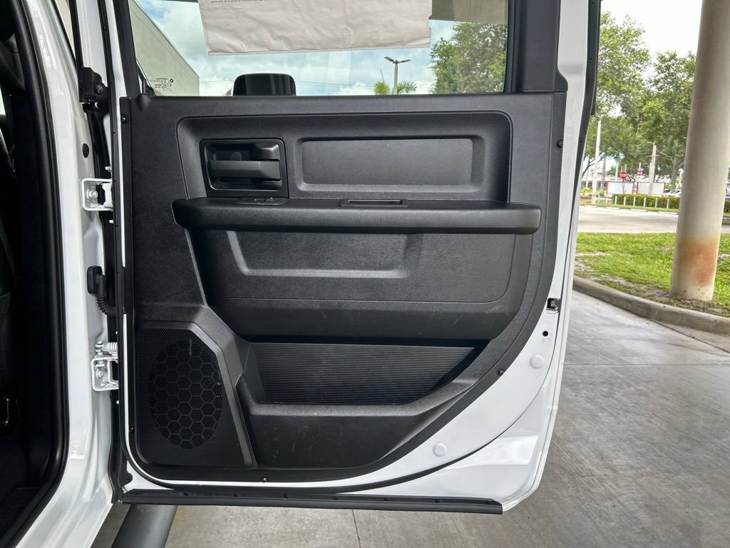 Used 2025 RAM 3500 Tradesman AWD/4WD image 31