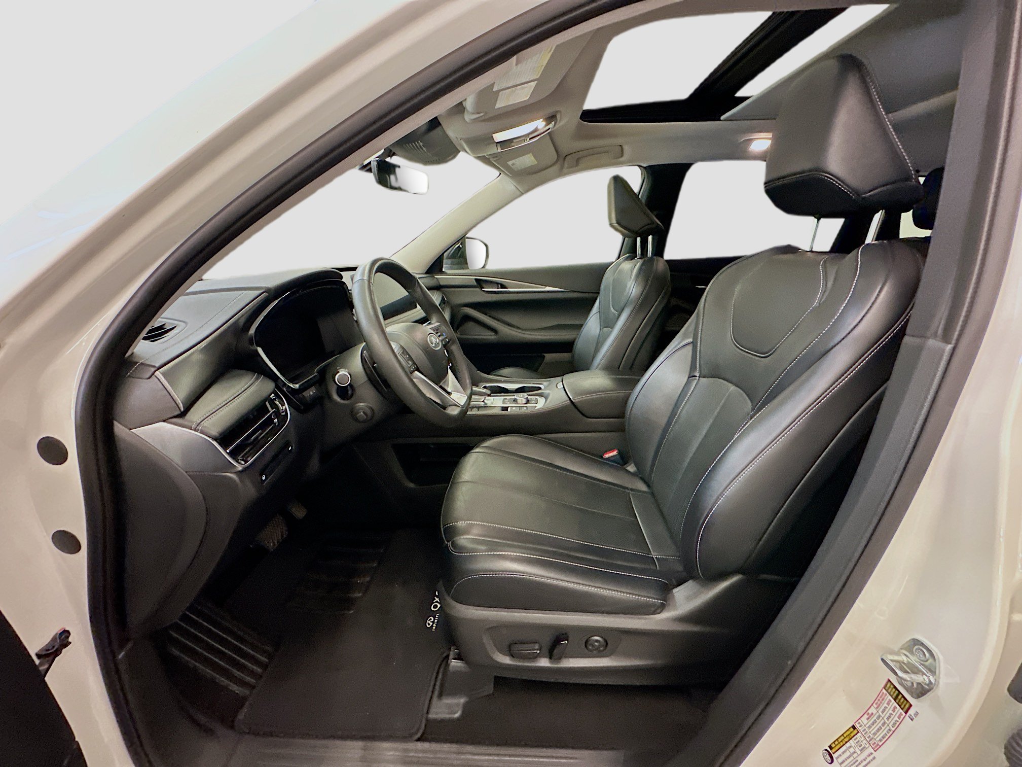 Used 2023 INFINITI QX60 Luxe AWD/4WD image 13