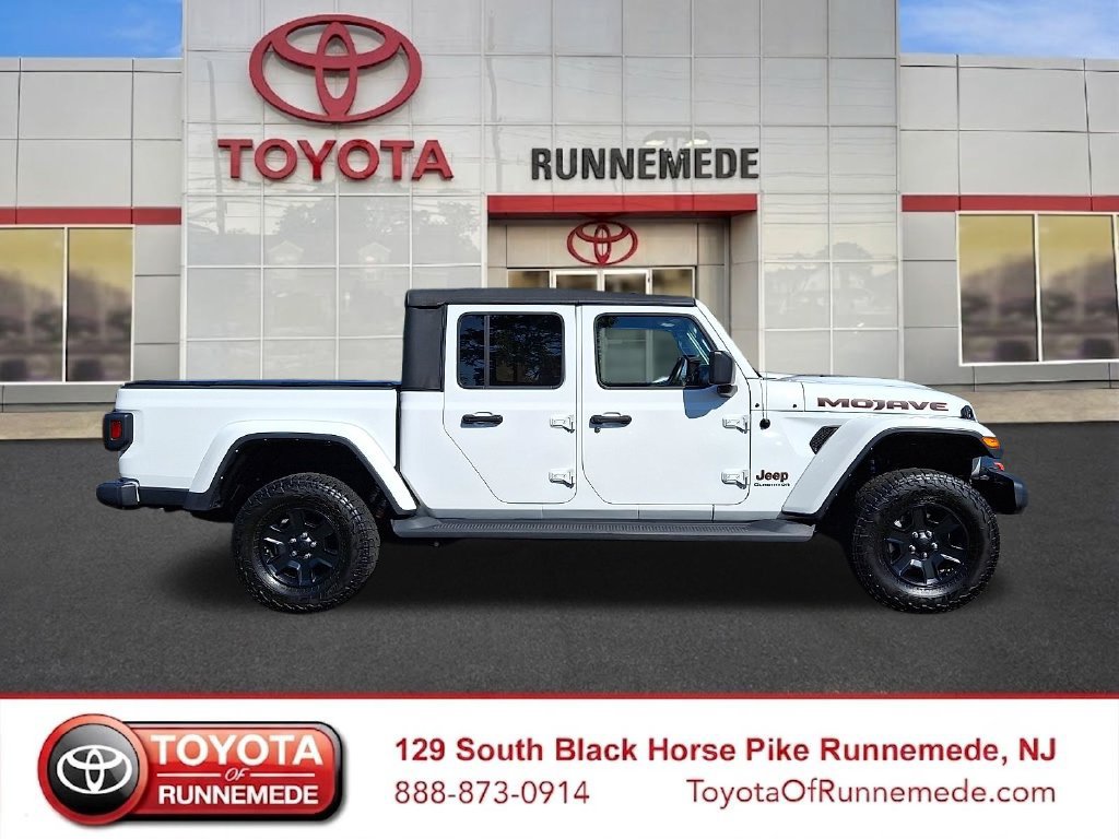 Used 2022 Jeep Gladiator Mojave w/ Cold Weather Group AWD/4WD image 7