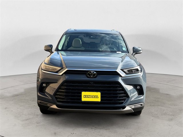 Used 2025 Toyota Grand Highlander AWD image 8