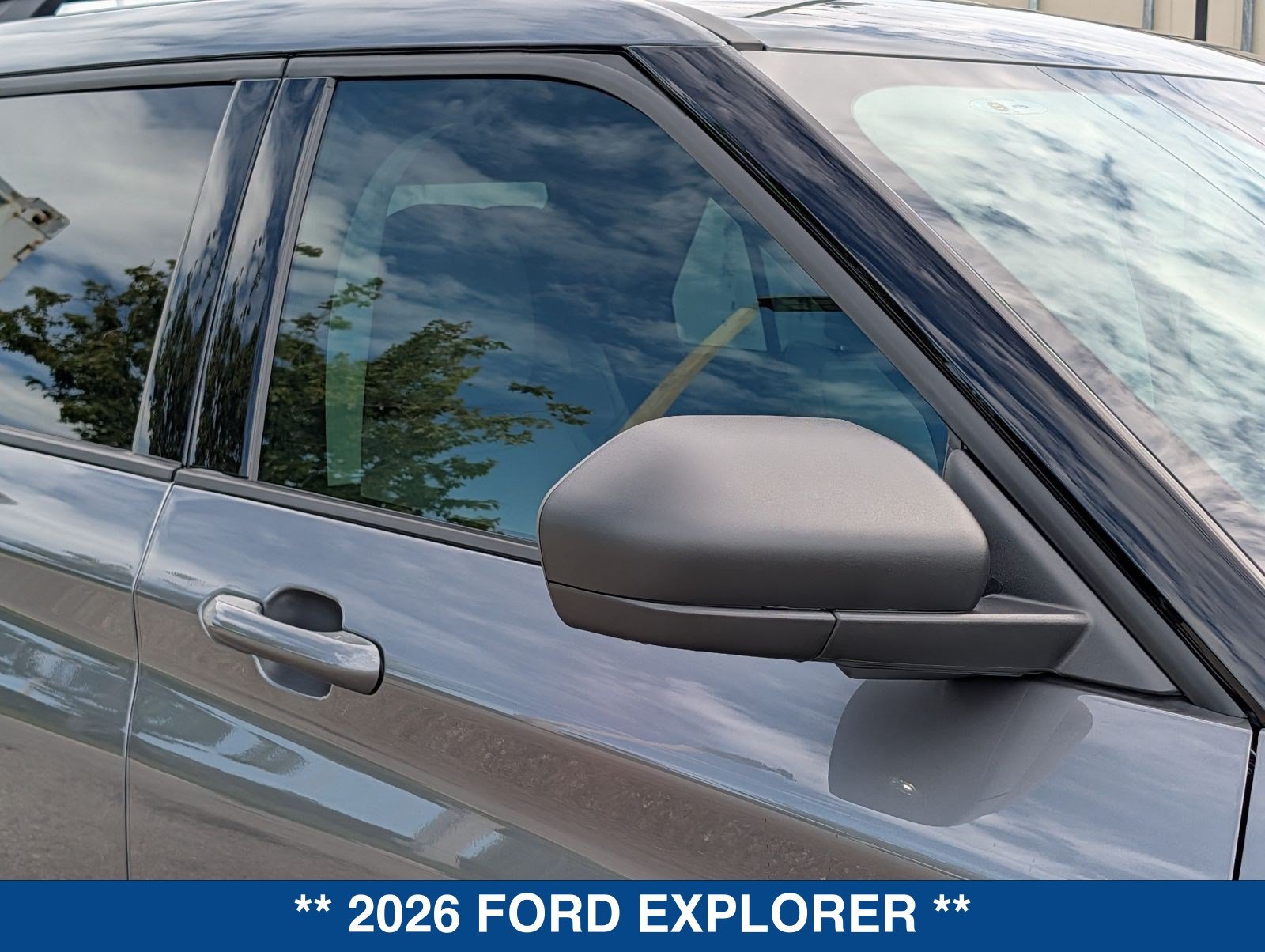 New 2026 Ford Explorer Active w/ Active Comfort Package RWD image 12