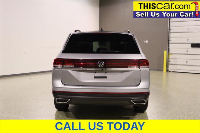 Used 2025 Volkswagen Atlas SE FWD image 6