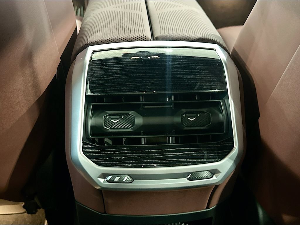 New 2026 BMW i7 eDrive50 w/ M Sport Package RWD image 27