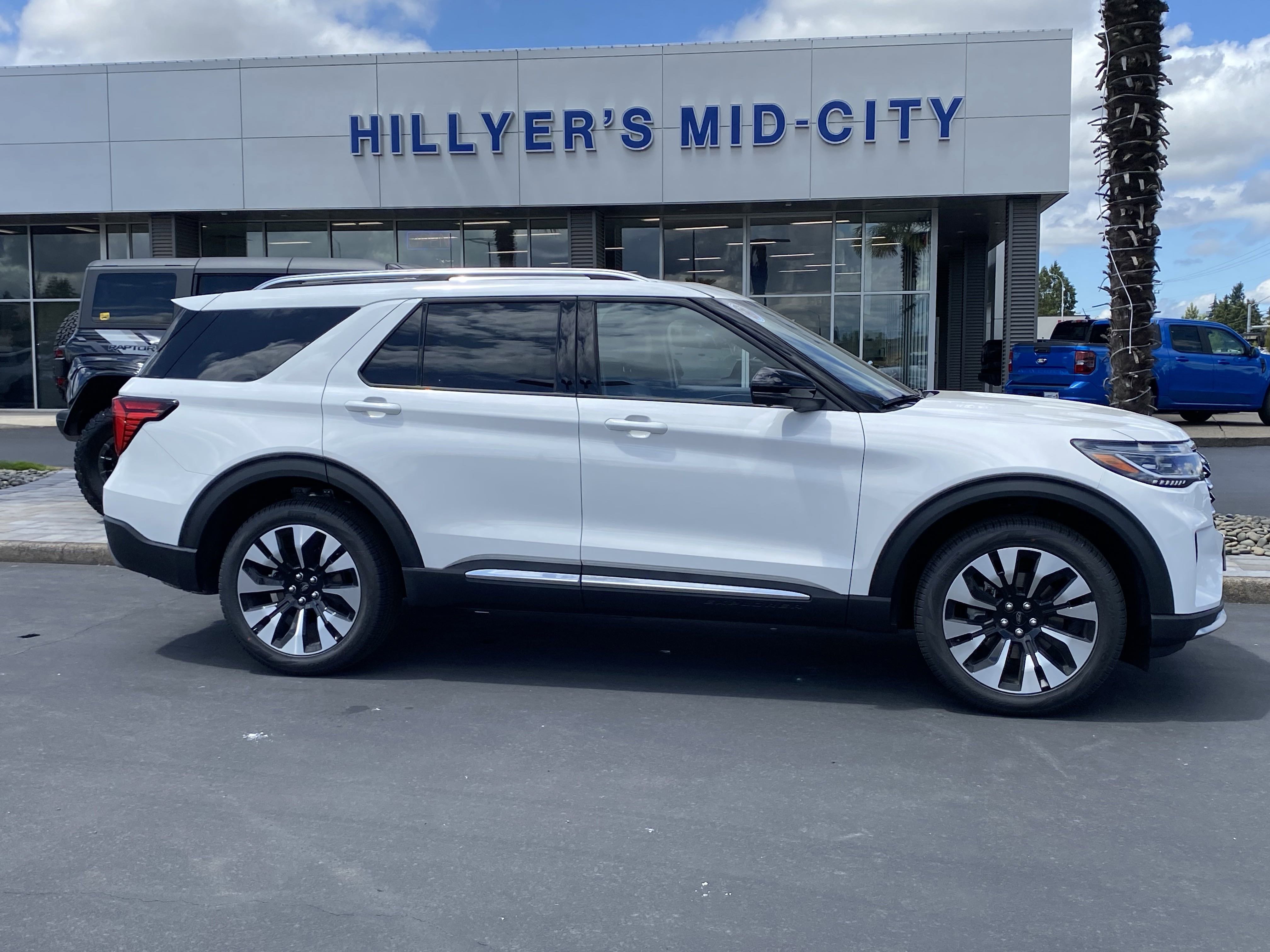 New 2025 Ford Explorer Platinum w/ LUX Leather Package image 2