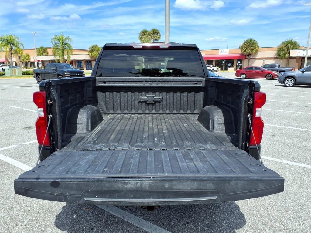 Used 2022 Chevrolet Silverado 1500 Custom w/ Safety Confidence Package AWD/4WD image 17