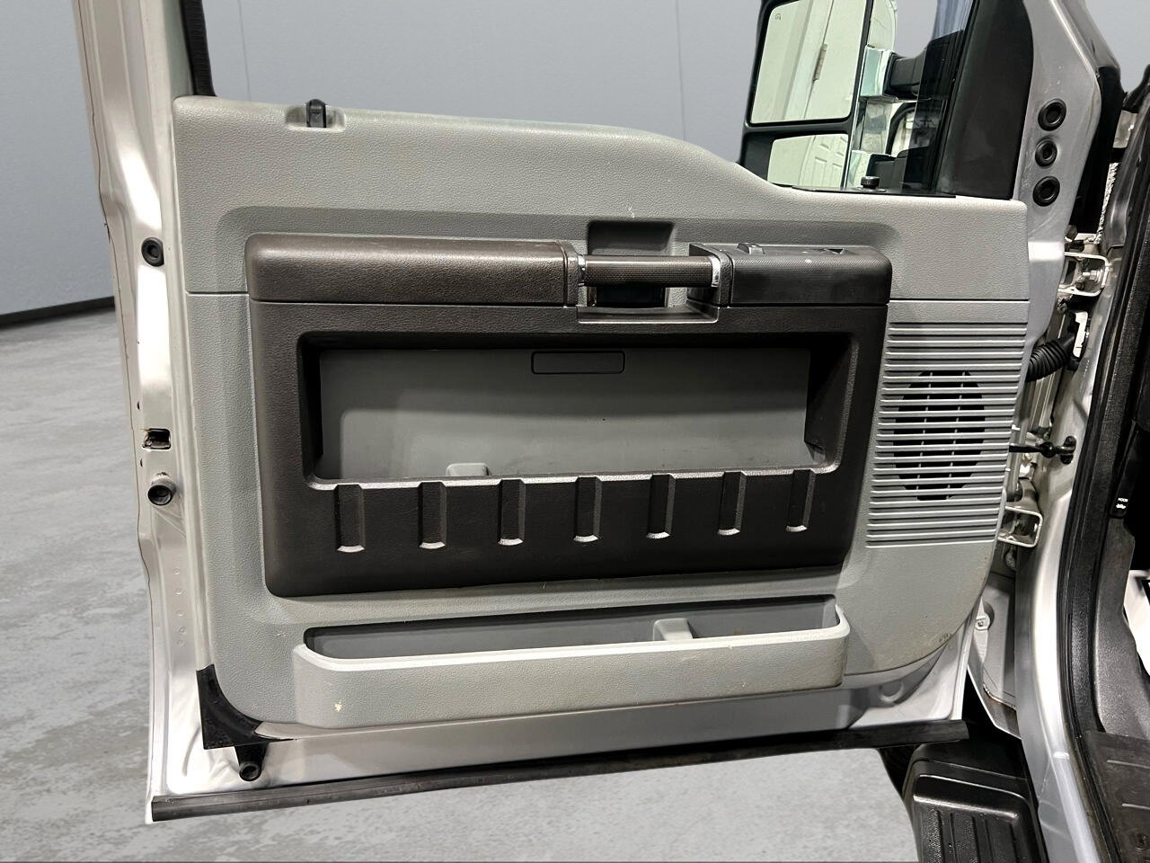 Used 2015 Ford F250 XL w/ XL Appearance Package image 30