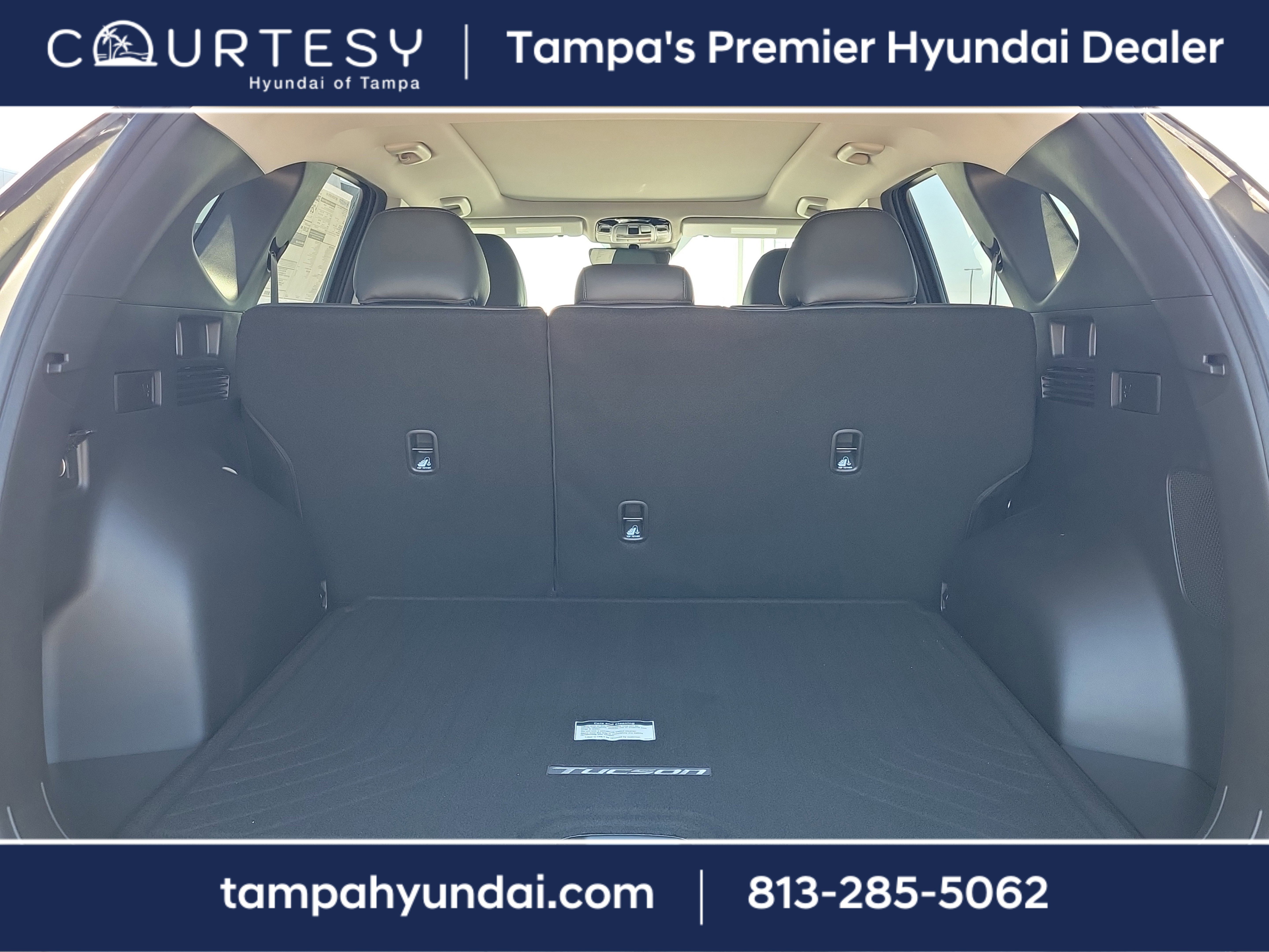 New 2025 Hyundai Tucson Limited image 8
