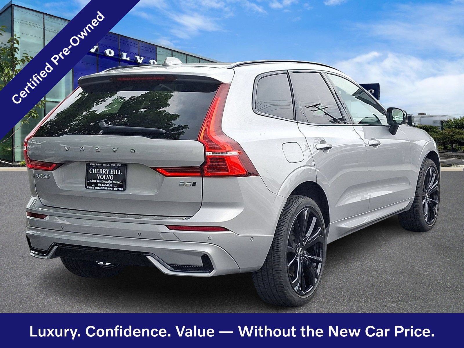 Certified 2023 Volvo XC60 B5 Ultimate w/ Climate Package AWD/4WD image 7