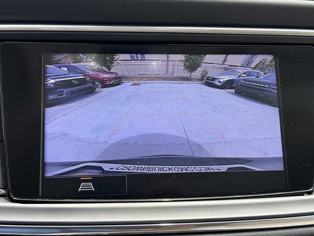 Used 2023 Buick Enclave Essence FWD image 25