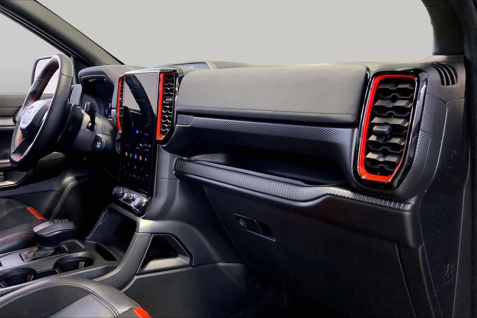 Used 2025 Ford Ranger Raptor AWD/4WD image 18