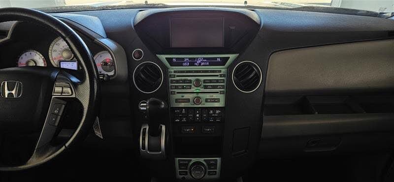 Used 2010 Honda Pilot Touring image 13