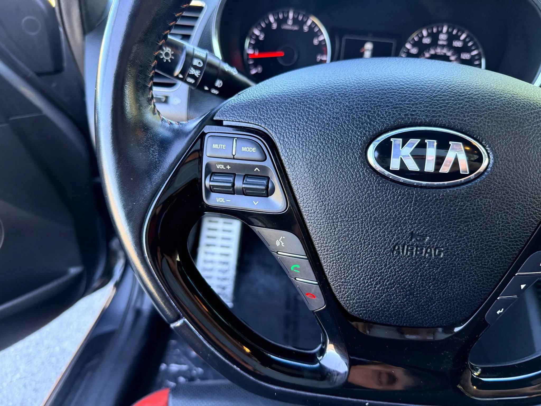 Used 2017 Kia Forte SX FWD image 21