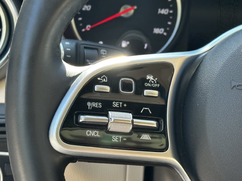 Certified 2022 Mercedes-Benz GLC 300 image 28