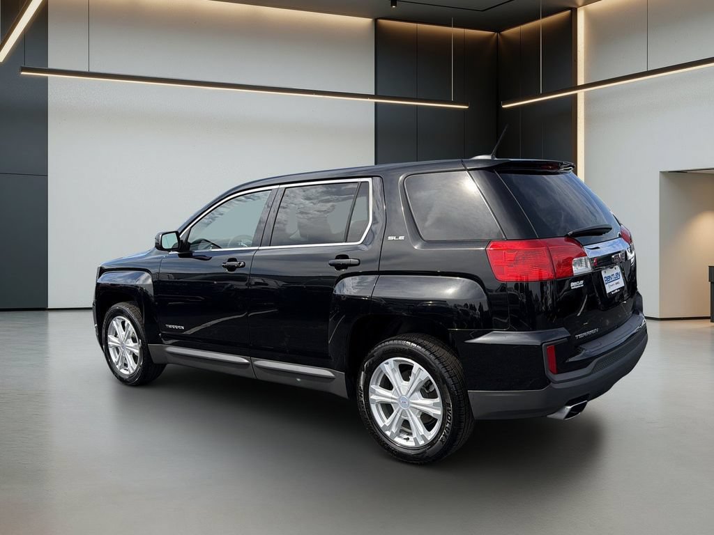 Used 2017 GMC Terrain SLE FWD image 3