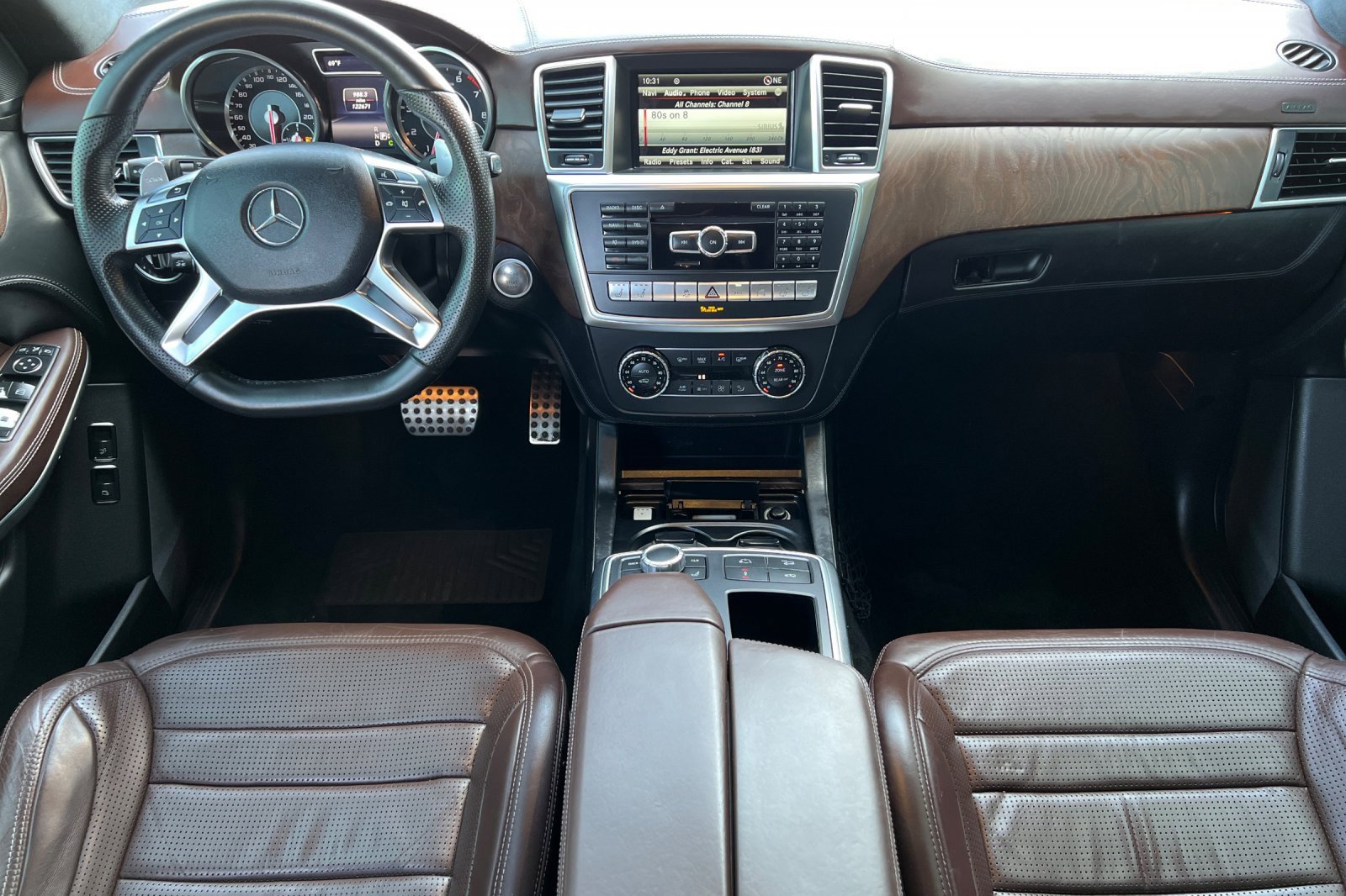 Used 2016 Mercedes-Benz GL 63 AMG 4MATIC image 13