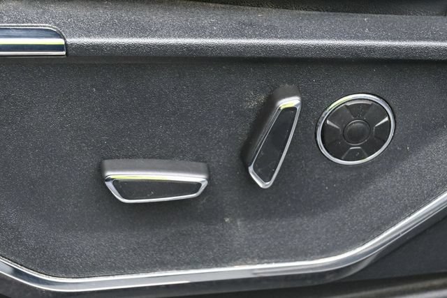Used 2022 Ford F150 Platinum w/ Equipment Group 701A High AWD/4WD image 17