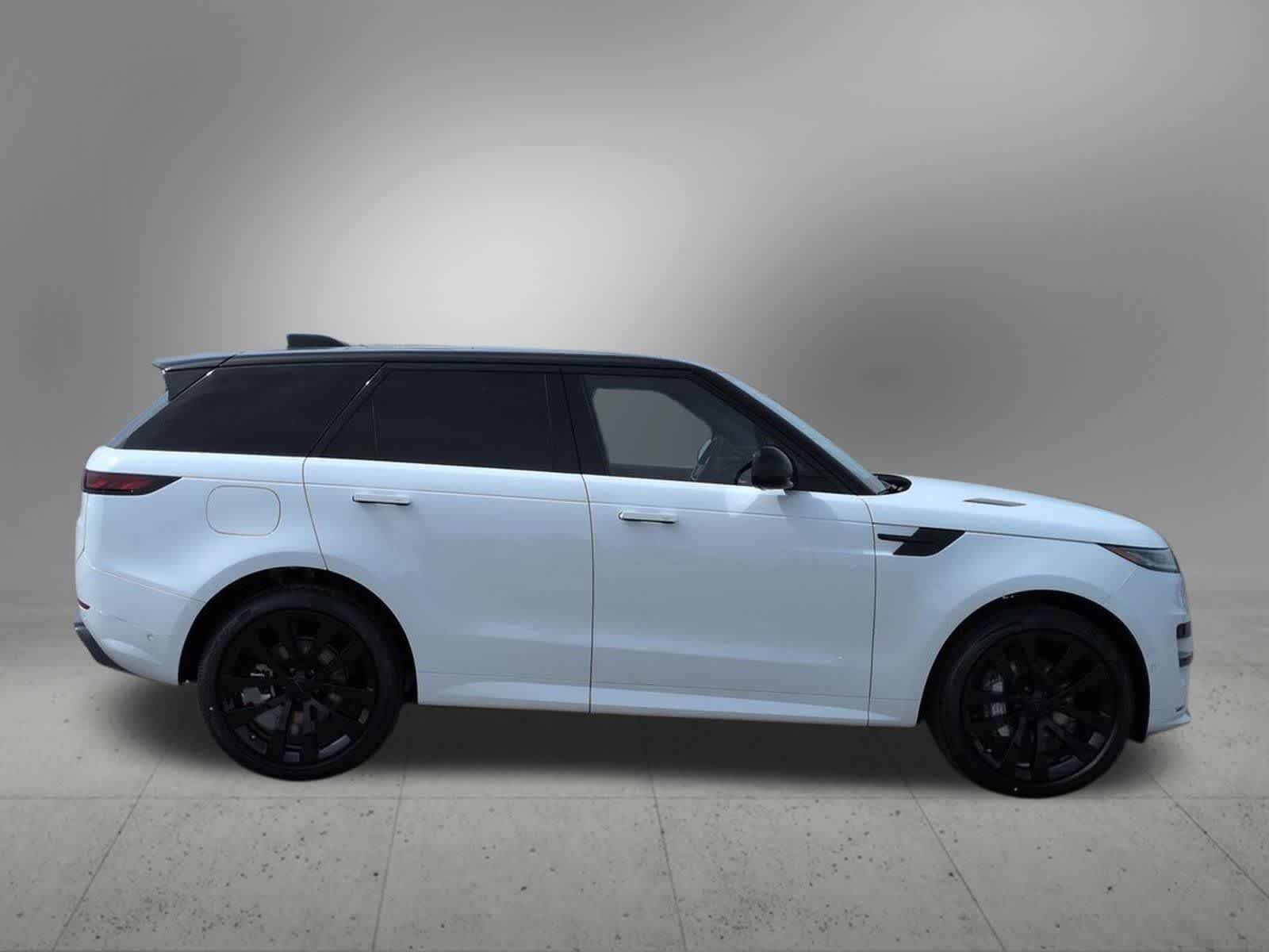 New 2026 Land Rover Range Rover Sport Dynamic SE AWD/4WD image 7