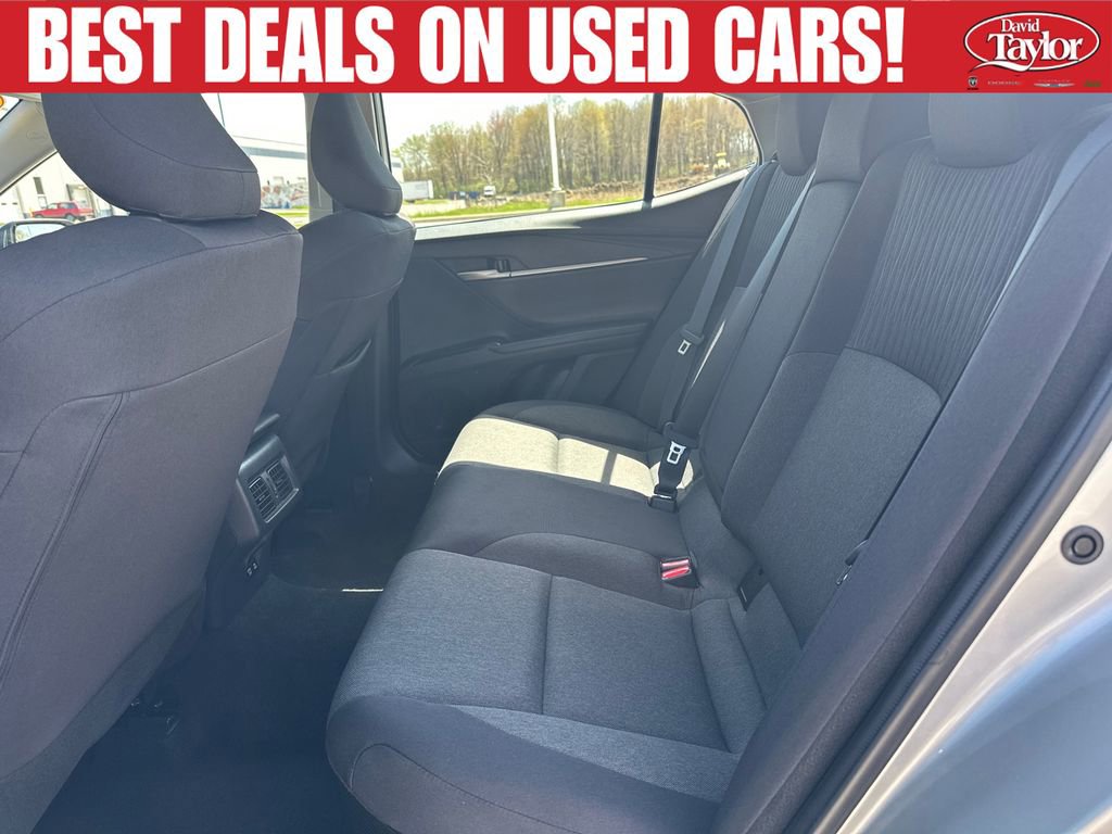 Used 2025 Toyota Camry LE FWD image 18