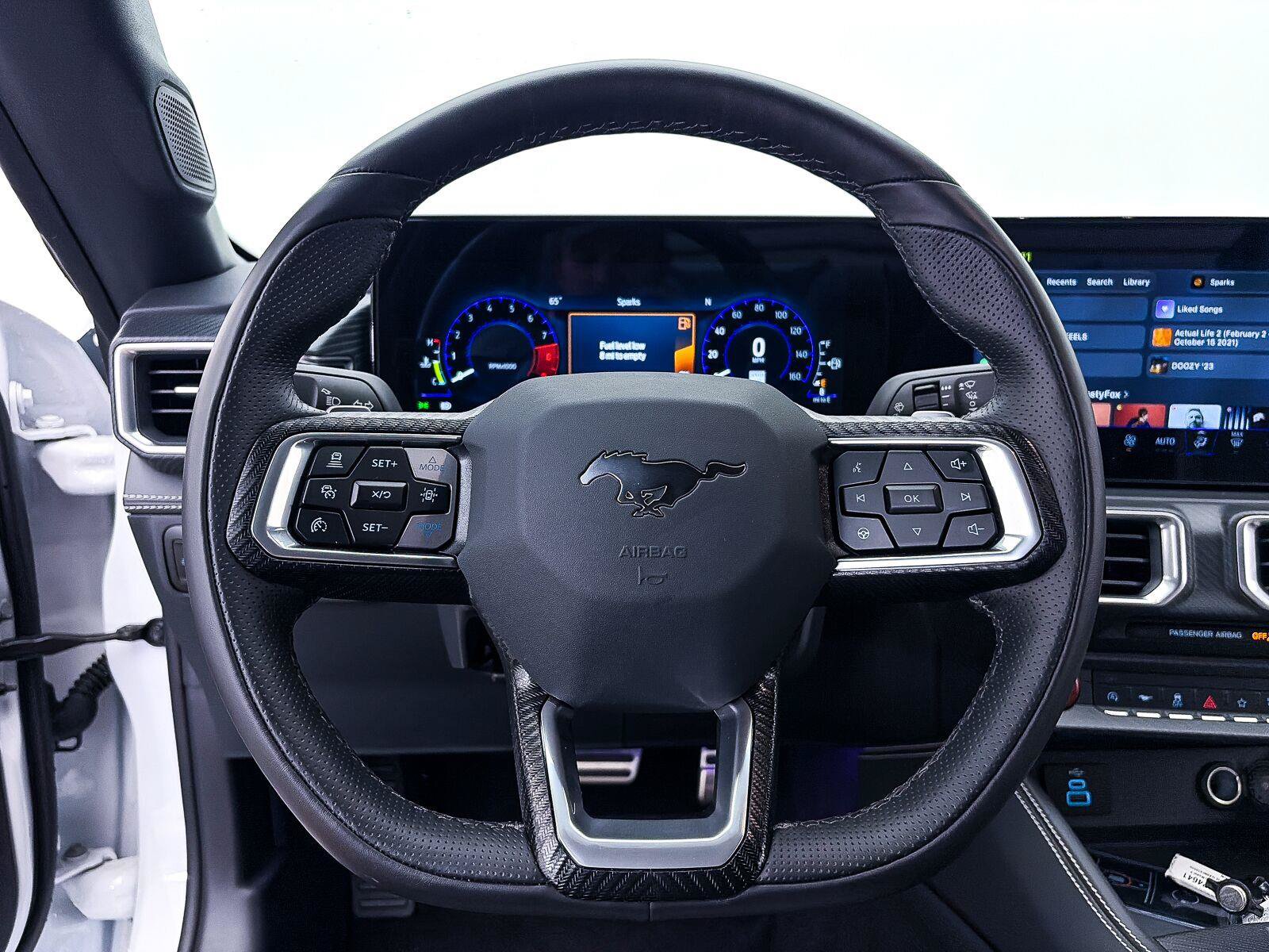 Used 2025 Ford Mustang GT Premium RWD image 30