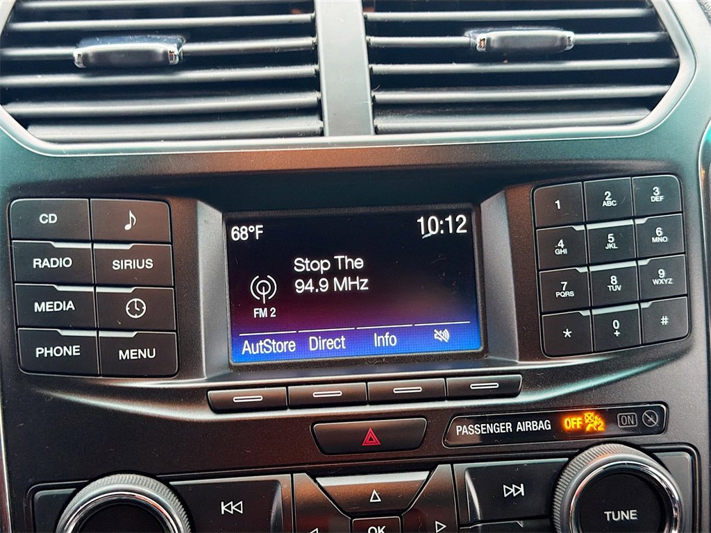 Used 2016 Ford Explorer XLT image 14