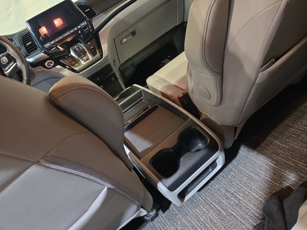 Certified 2024 Honda Odyssey Touring image 23