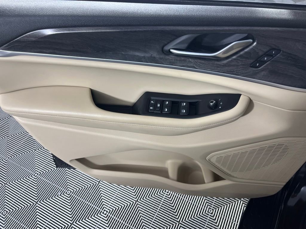 Used 2024 Jeep Grand Cherokee Limited w/ Luxury Tech Group II image 26