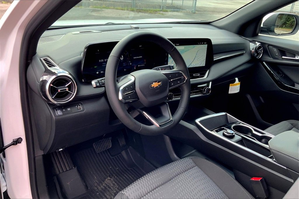 New 2026 Chevrolet Equinox LT image 7