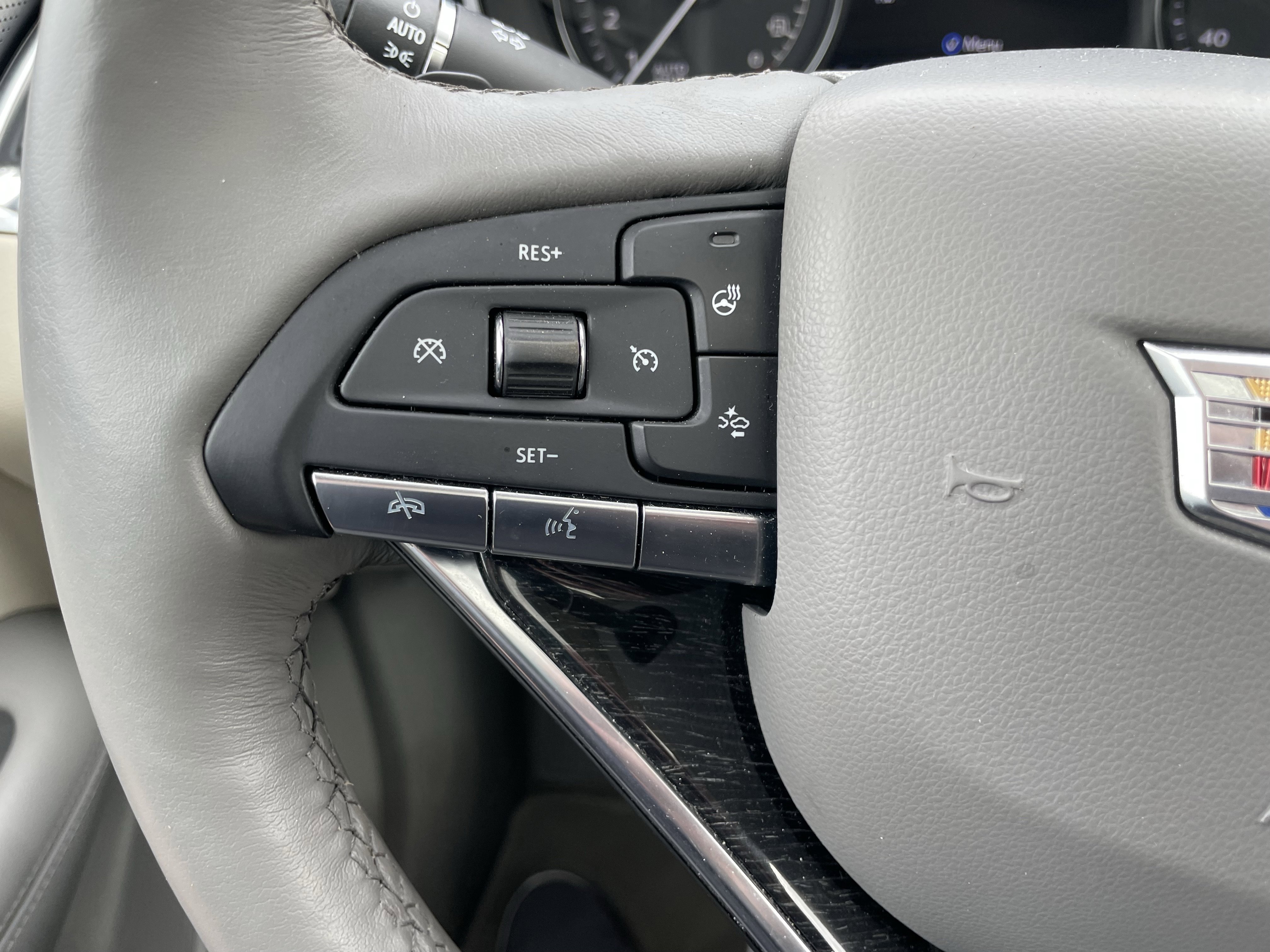 Used 2023 Cadillac XT6 Premium Luxury w/ Technology Package image 15