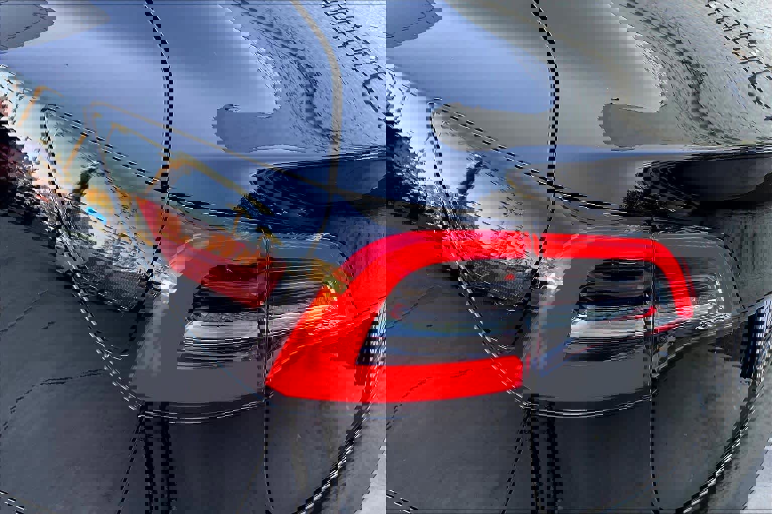 Used 2018 Tesla Model 3 Mid Range image 26