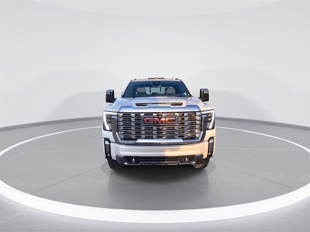 Used 2024 GMC Sierra 2500 Denali w/ Denali Reserve Package image 3