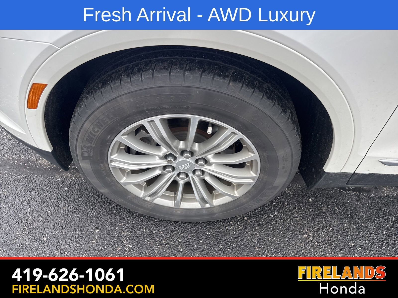 Used 2017 Cadillac XT5 Luxury w/ Driver Awareness Package image 12