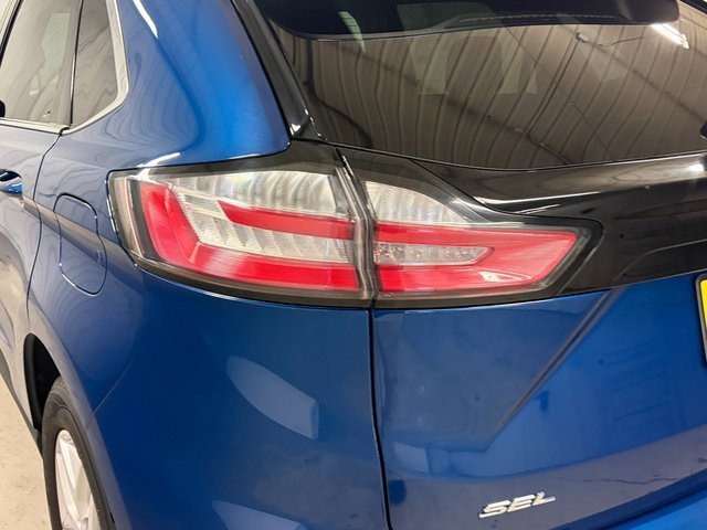 Used 2023 Ford Edge SEL image 9