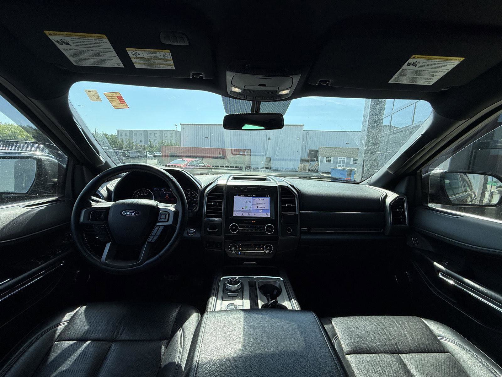 Used 2019 Ford Expedition XLT w/ Equipment Group 202A AWD/4WD image 8
