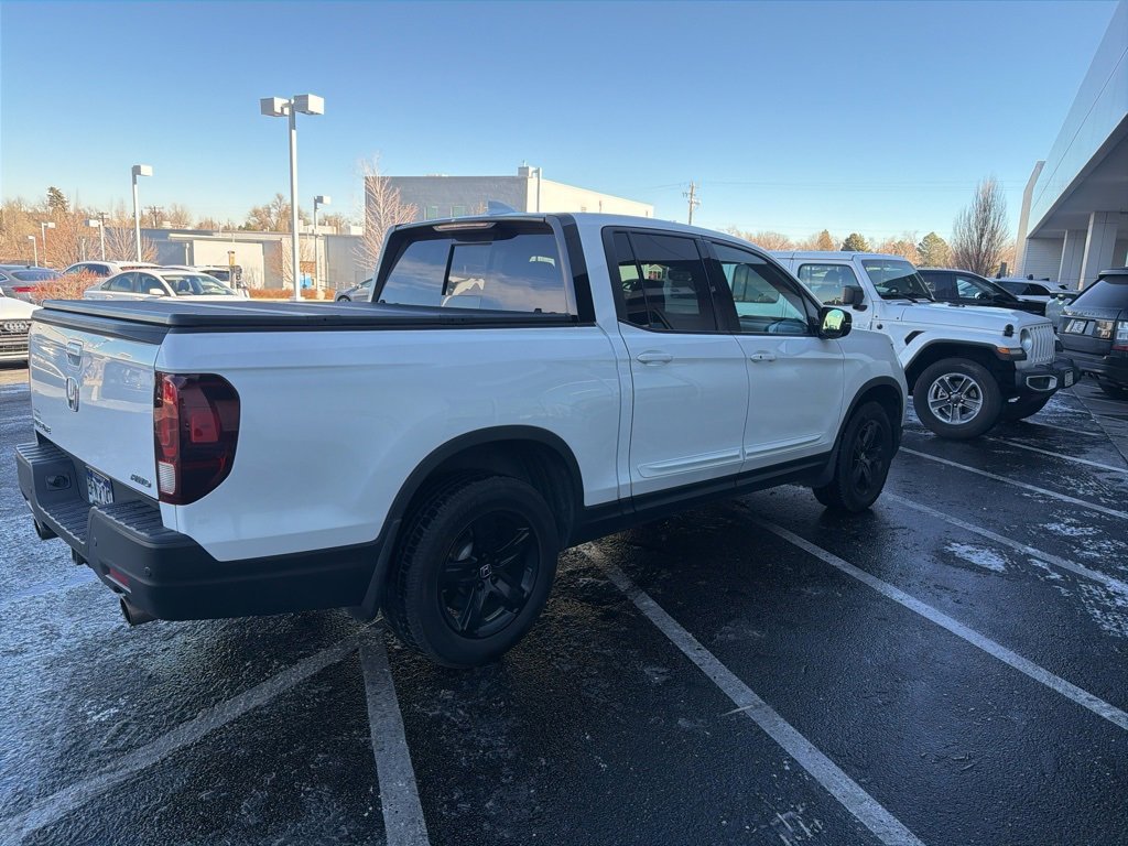 Used 2021 Honda Ridgeline Black Edition image 4